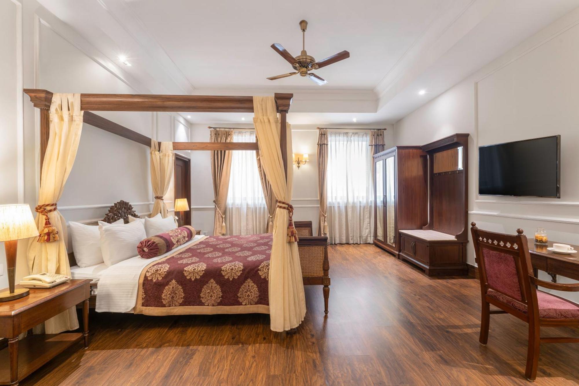 The Astor Hotel Calcutta Buitenkant foto